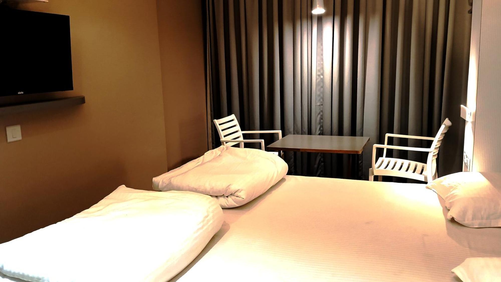 Hotel Ramniwas Jālgaon Zewnętrze zdjęcie